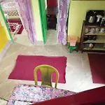 Deepahomestay Gairi Gown