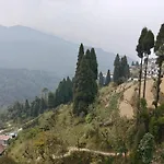 The Breeze Homestay
