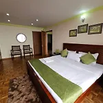 Royal Vista - Guest House