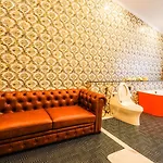 Mayfair Manor Jungpana