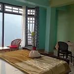 The Mountain Range Homestay