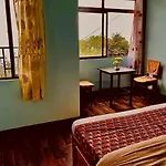 Forest Lodge - 80 Mts From Mall Road
