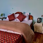 Forest Lodge - 80 Mts From Mall Road