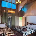 Bloomfield Farmhouse And Eco-Resort
