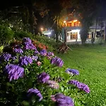 Bloomfield Farmhouse And Eco-Resort