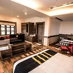 Chamong Chiabari - Mountain Retreat & Spa