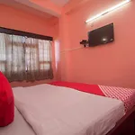 Oyo 23546 Pushpak