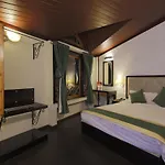 Hotel Dip Palace