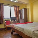 Oyo 19940 Roma Holiday Inn