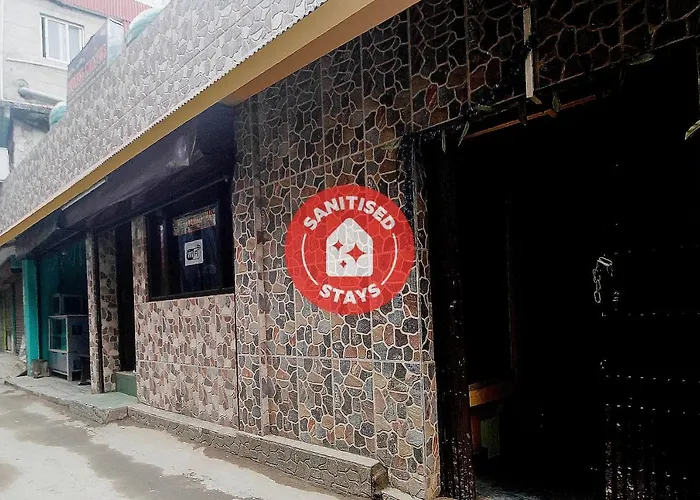 Oyo 79616 Hotel Mayur