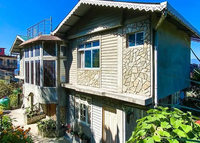 Syangden Villa, Nagbeli Bnb
