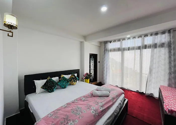 Shalom Inn Home Stay