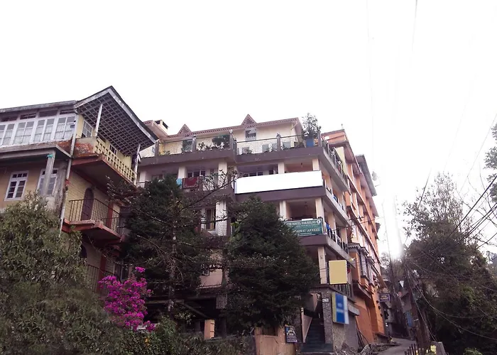 Oyo 3303 Hotel Broadway Annexe