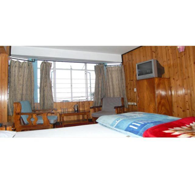 Zodiac Hotel 2*
