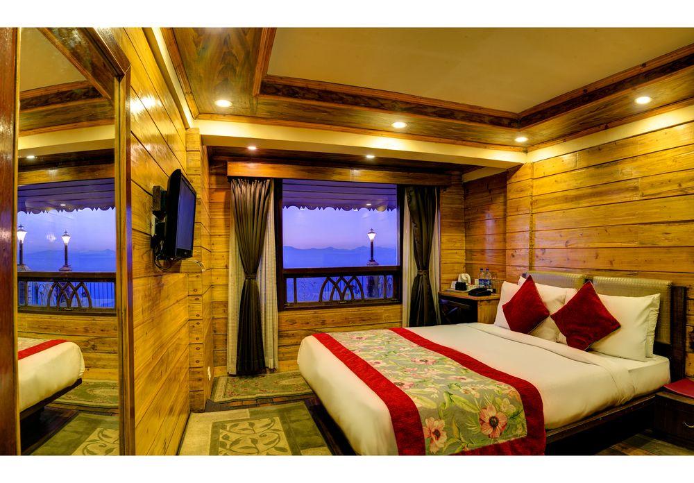 Summit Grace Boutique & Darjeeling (West Bengal)