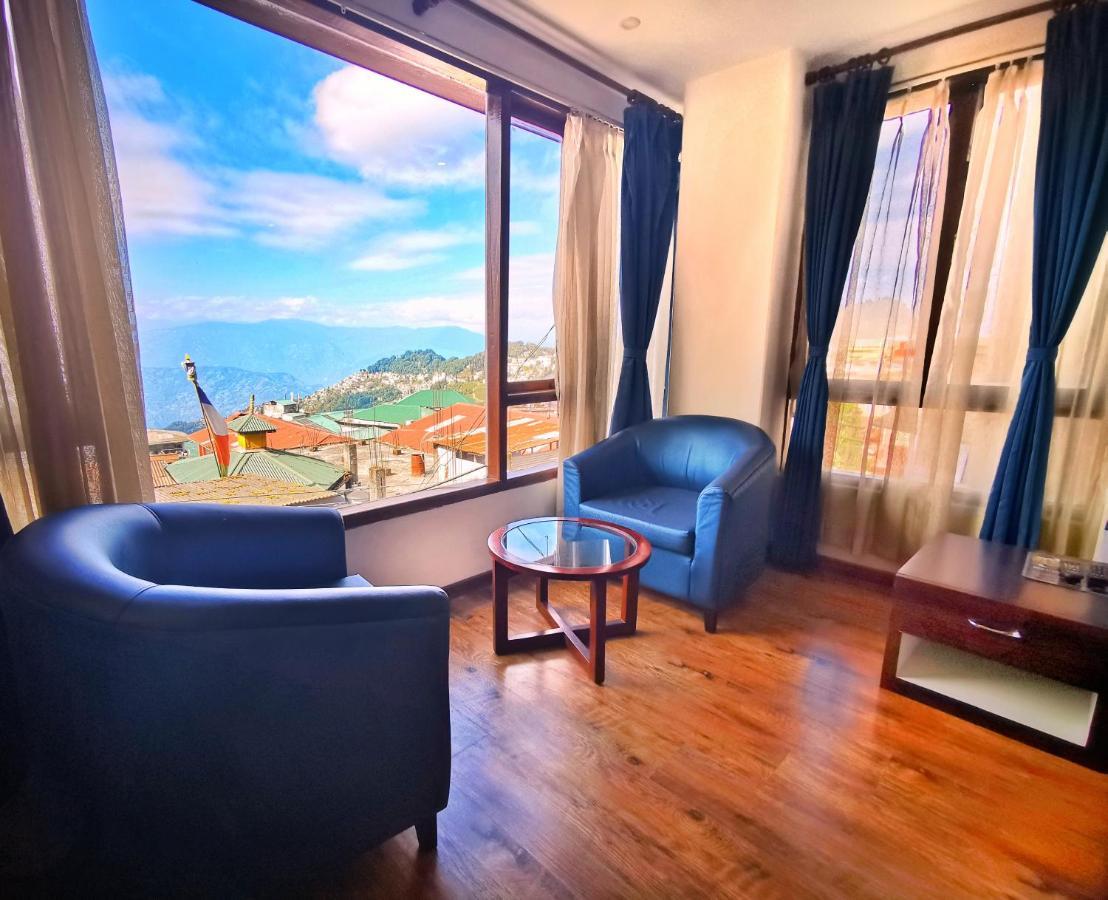 Pink Mountain Hotel Darjeeling (West Bengal)