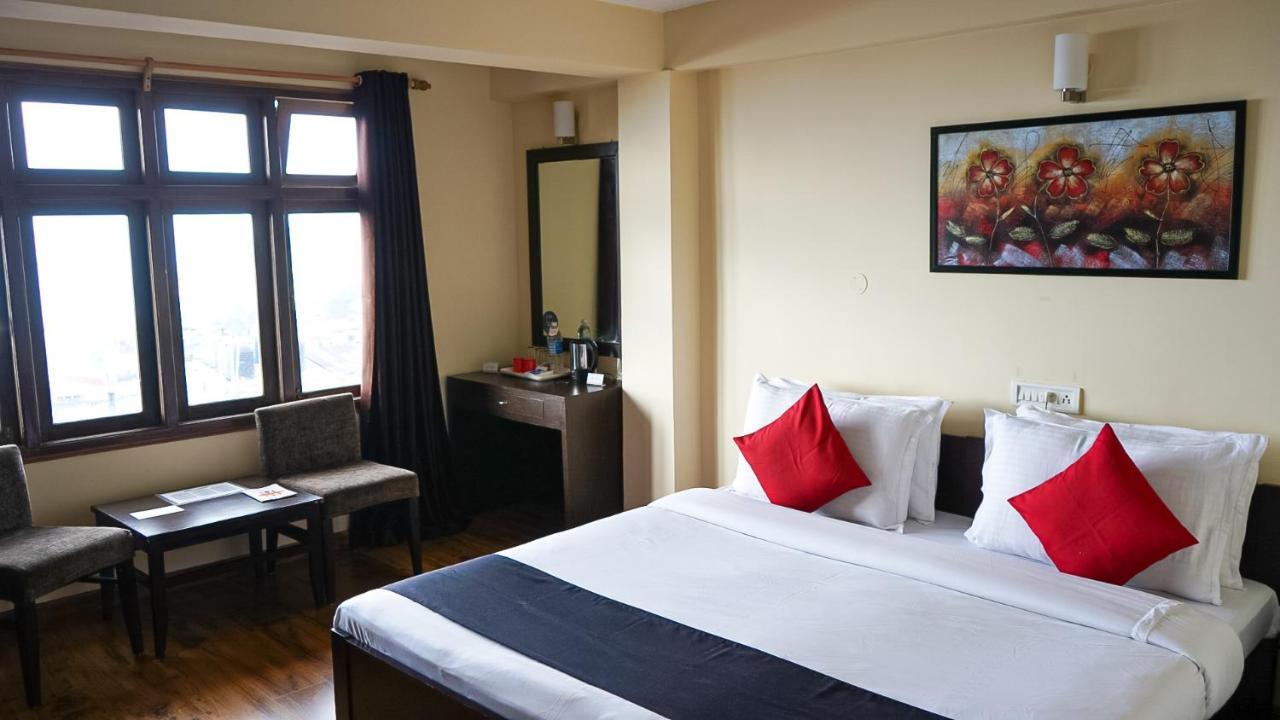 Hotel Sanderling Residency & *