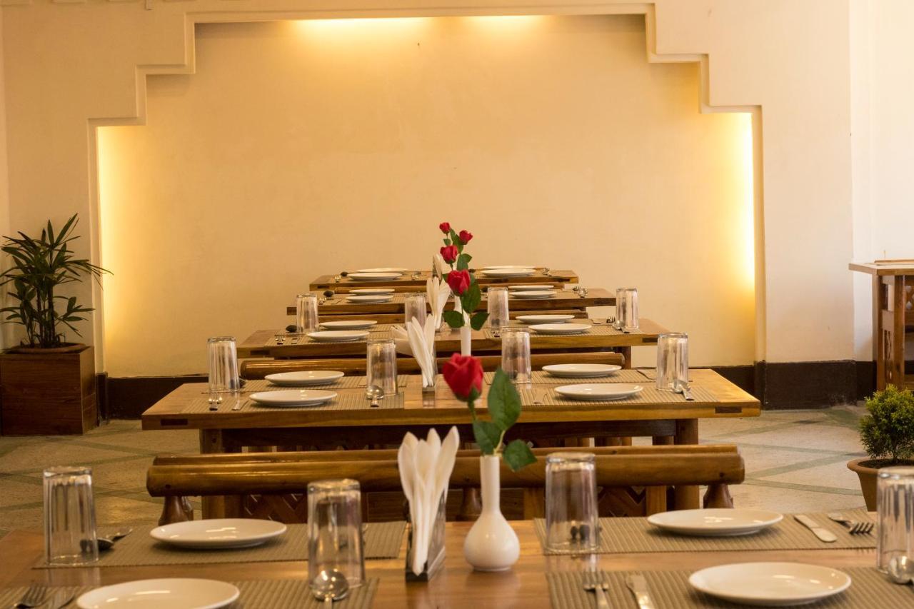 Hotel H-H Orchid ! Darjeeling Hotel-At-Prime-Location Spacious-Room With-Wi-Fi-Availability, Near-Mall-Road 3*