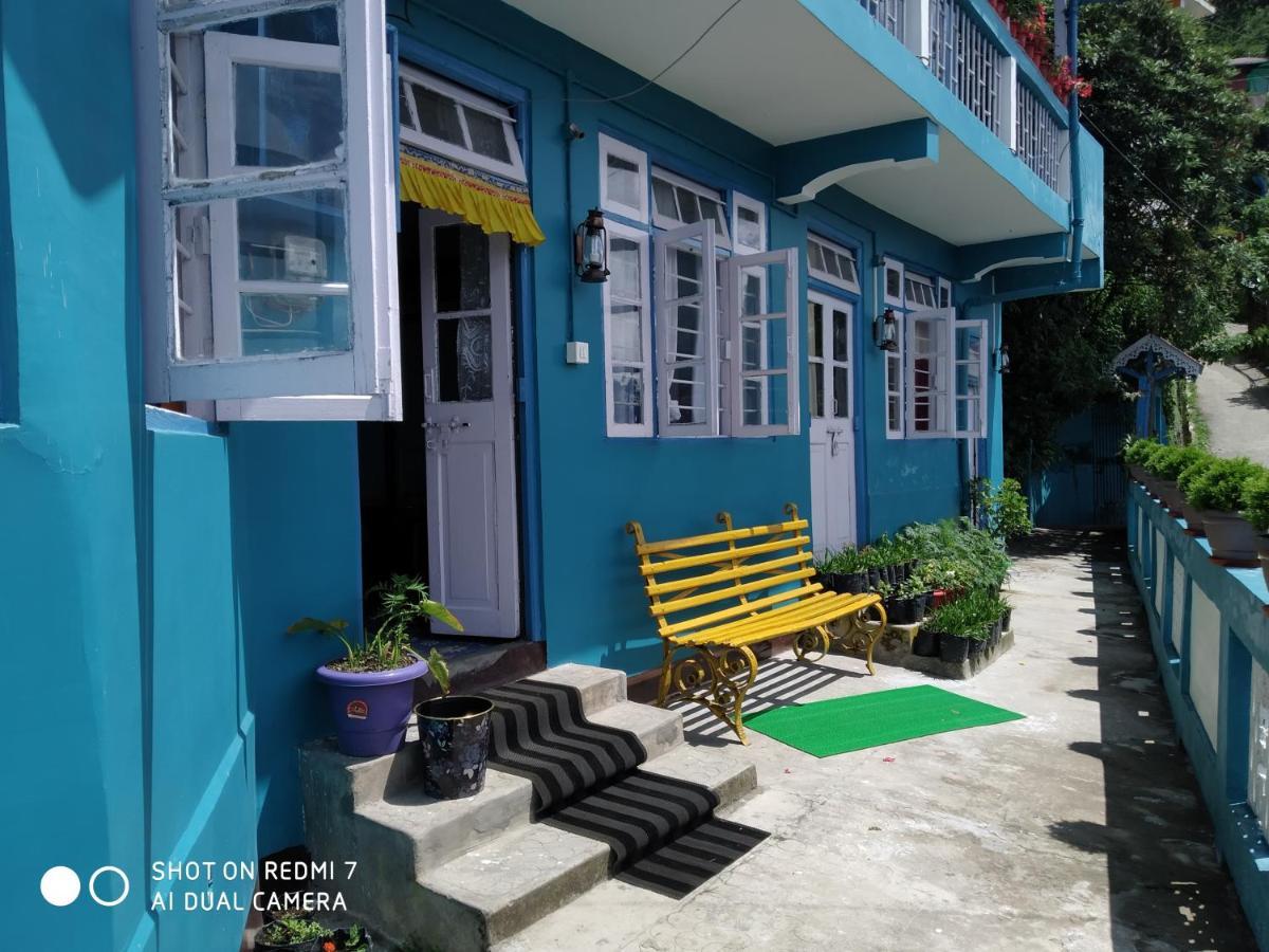 Blue Horizon * Darjeeling (West Bengal)