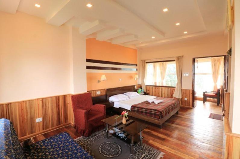 Darjeeling Tourist Lodge *