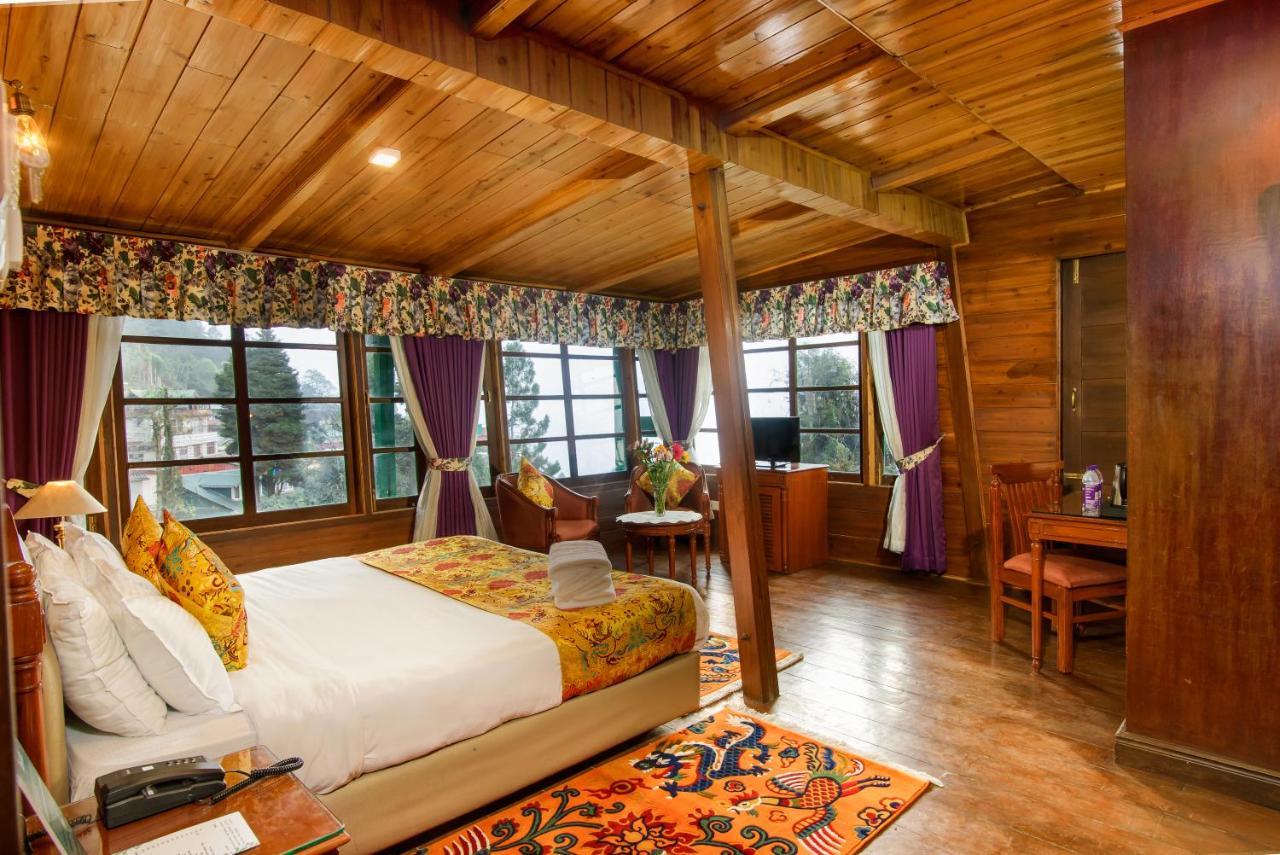 Resort Muscatel Himalayan - 400 Mts From Mall Road