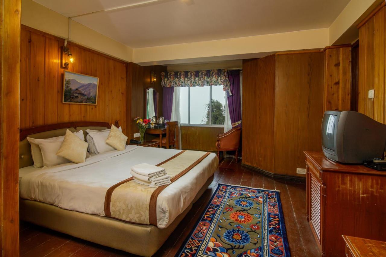 Muscatel Himalayan - 400 Mts From Mall Road Resort 3*