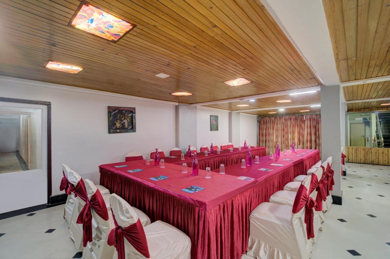 Mount Conifer & Hotel 3*
