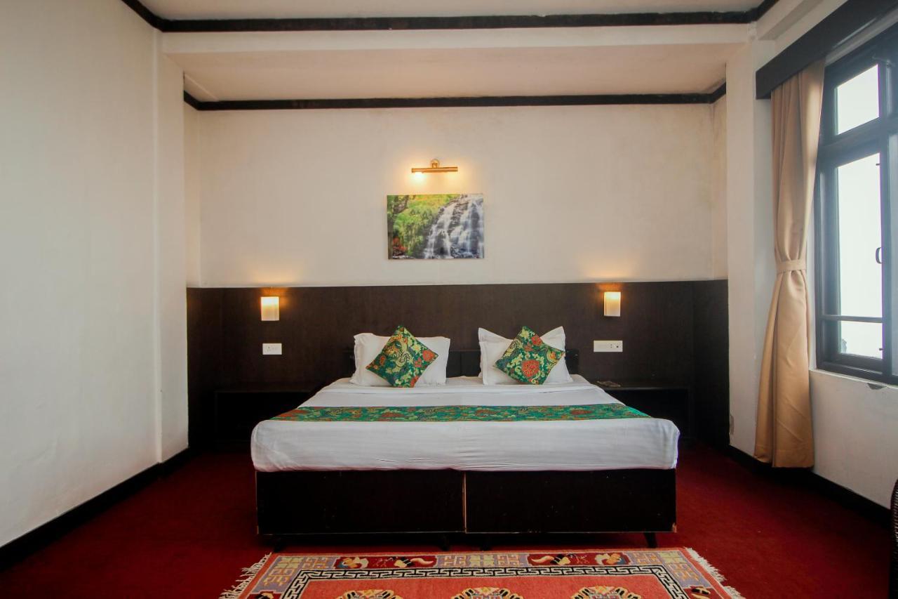 Hotel Pradhan