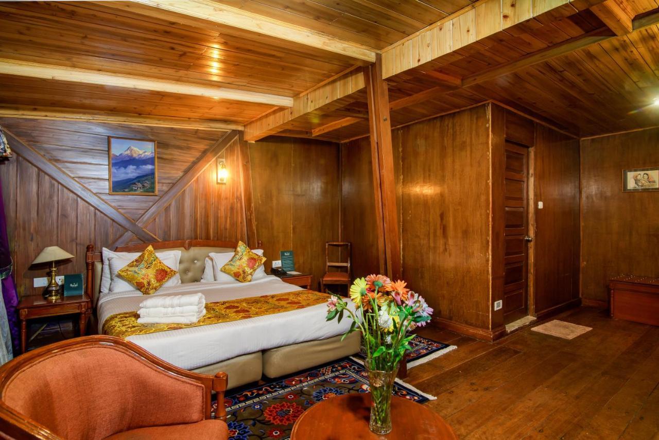 Resort Muscatel Himalayan - 400 Mts From Mall Road