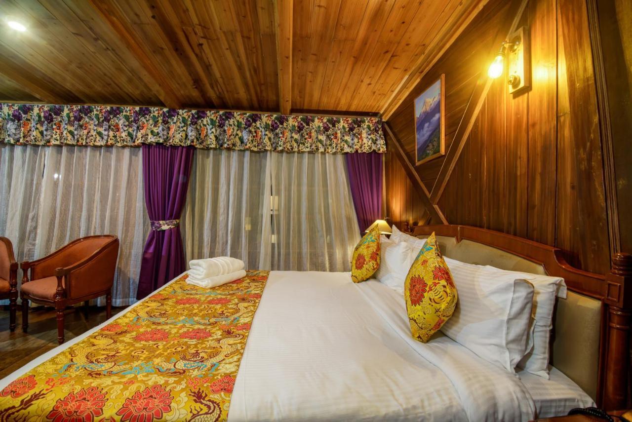 Resort Muscatel Himalayan - 400 Mts From Mall Road