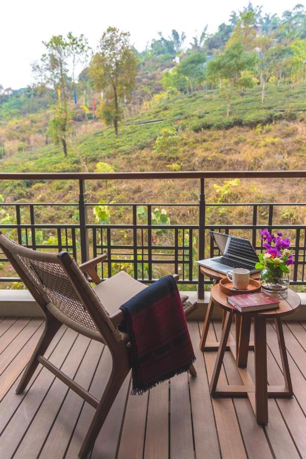 Taj Chia Kutir & Darjeeling