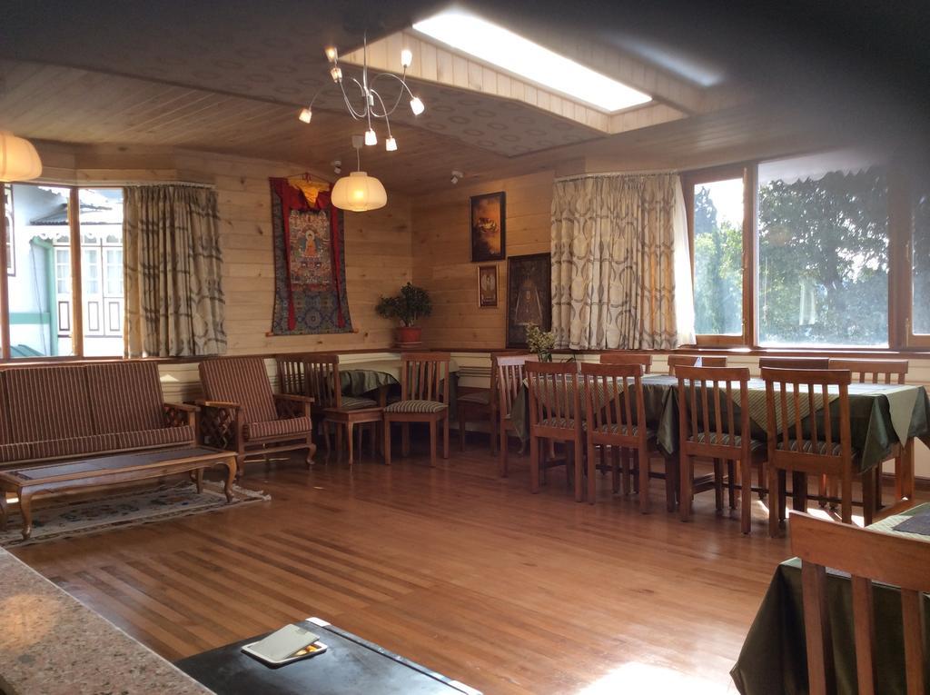 Dekeling At Hawk's Nest Hotel Darjeeling (West Bengal)