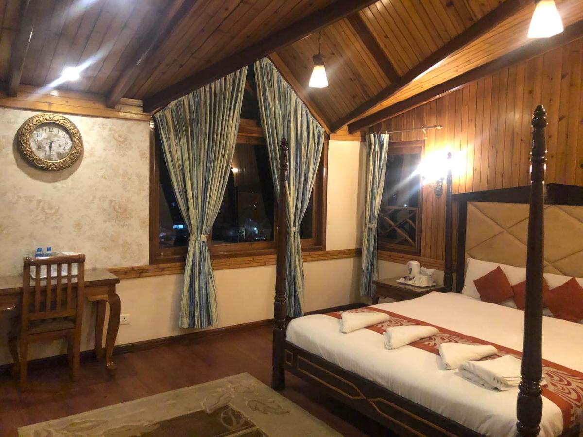 Hotel Omega Residency
