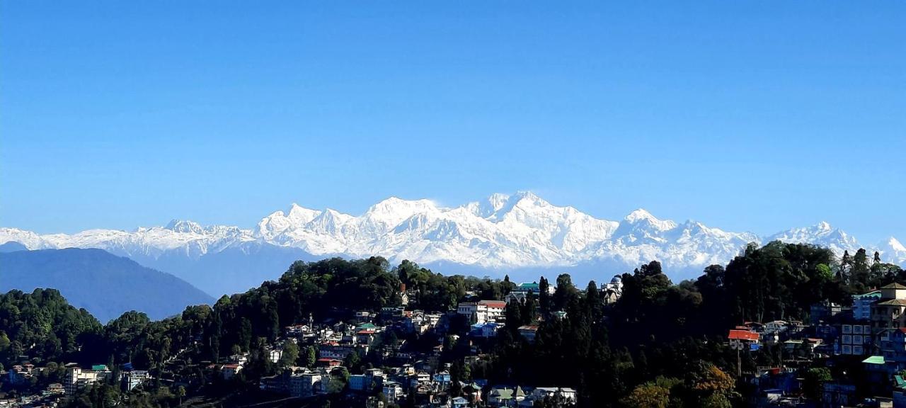 Yuma D * Darjeeling (West Bengal)