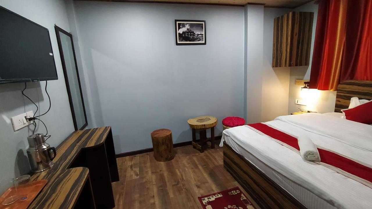 Inn Svr Darjeeling (West Bengal)