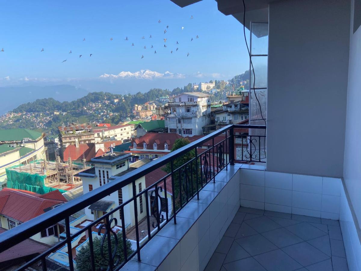 Ki Kiba Dhee Apartment *