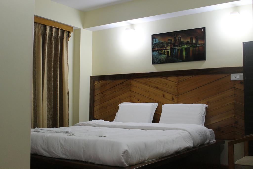 White Yak Hotel 3*