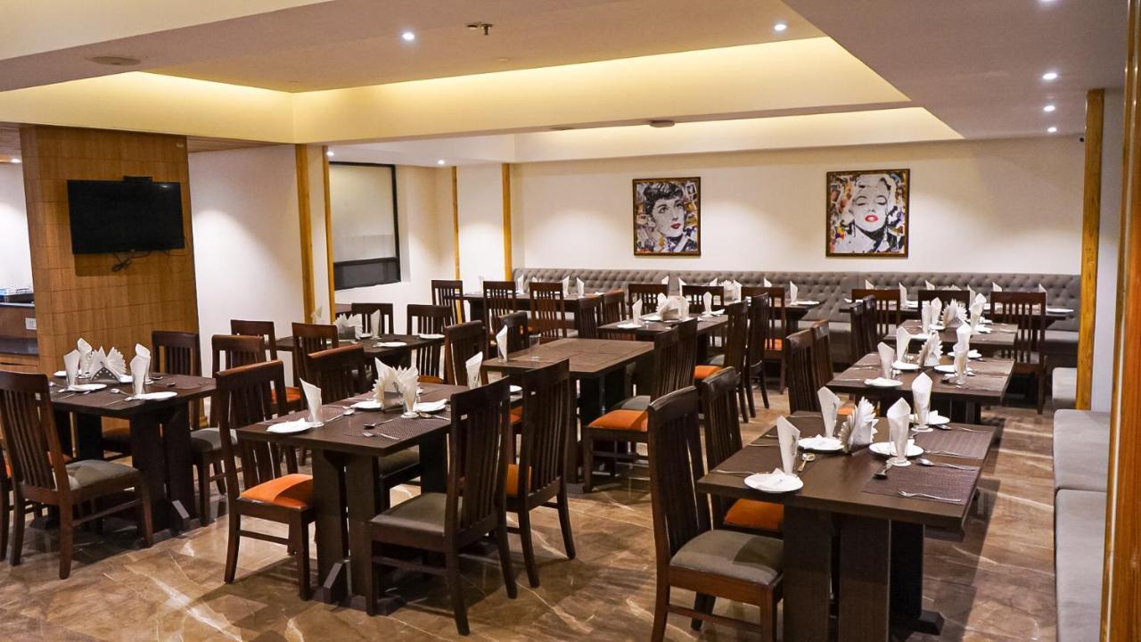 Hotel Yashshree Sanderling Mall Road