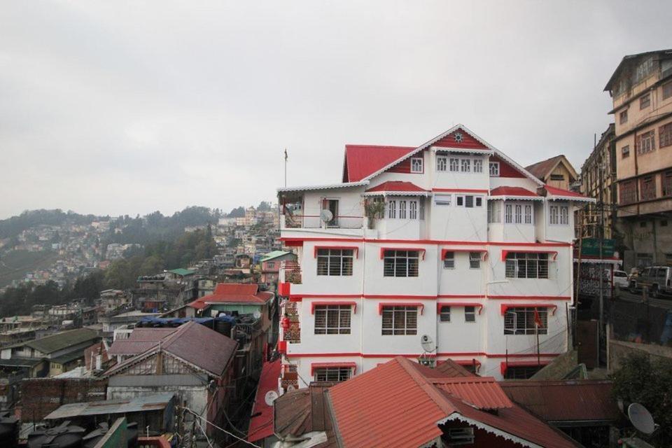 Indus Parklane Hotel Darjeeling (West Bengal)