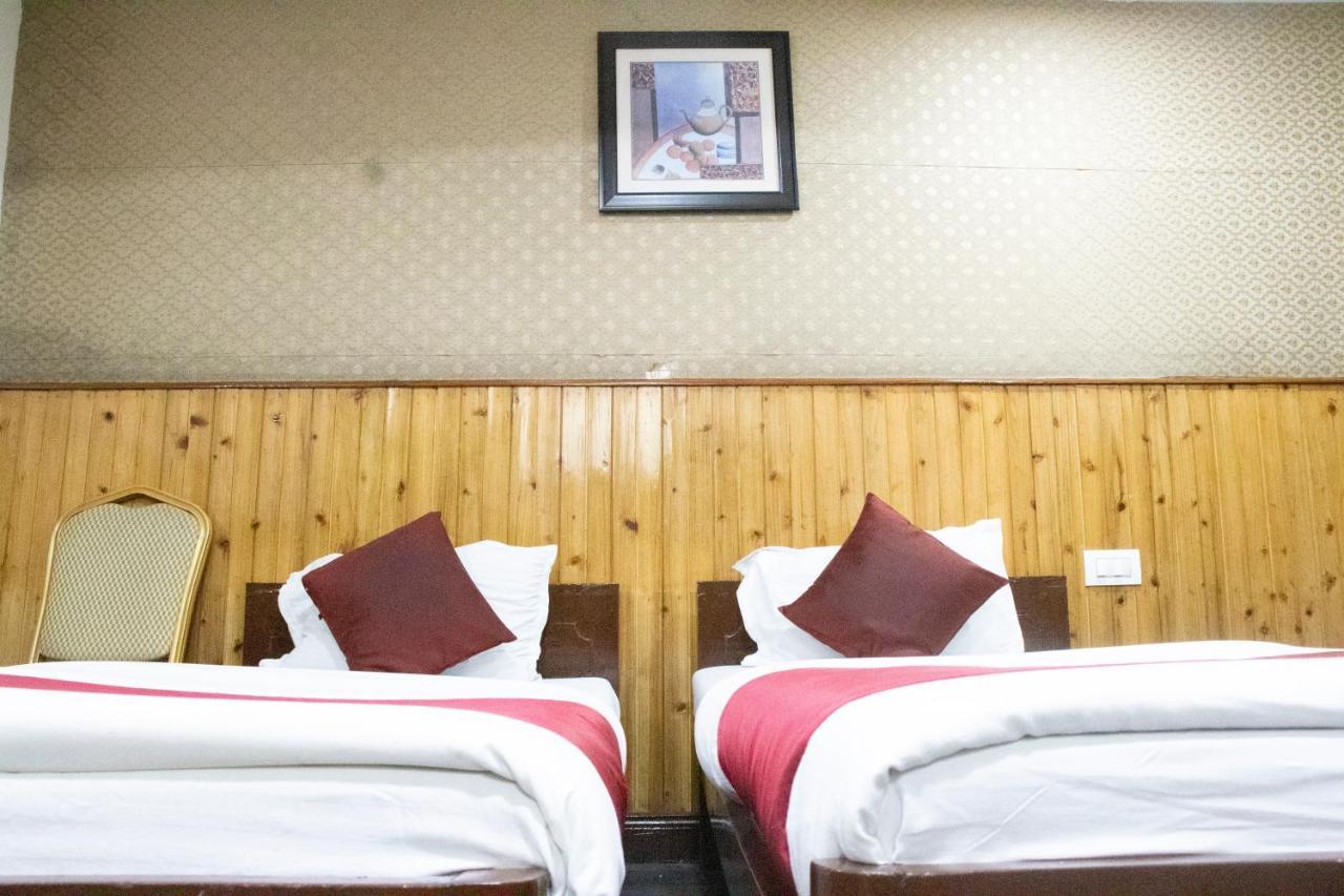 Indus Parklane 3*