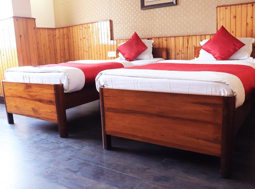 Hotel Indus Parklane 3*