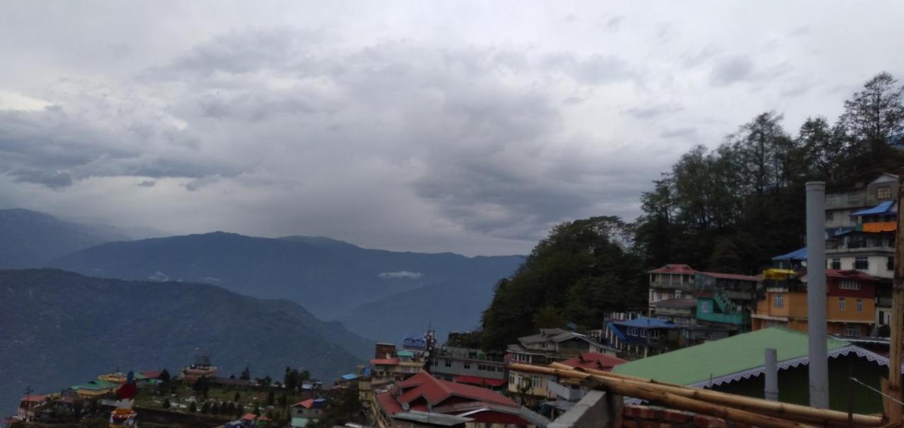 Girin Darjeeling (West Bengal)