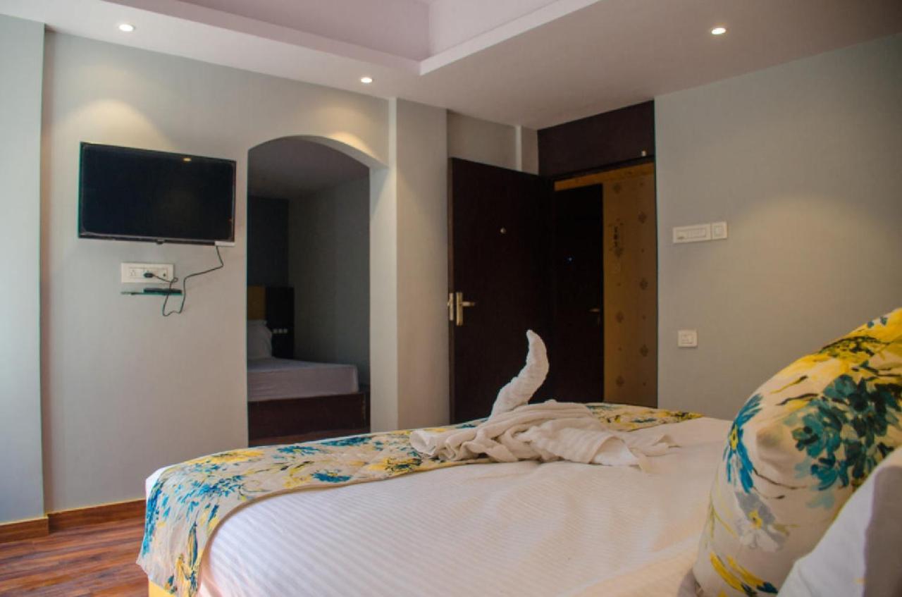Hotel Olive By Tej And 3*