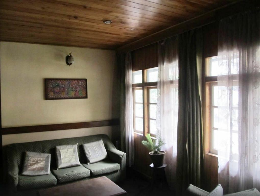 Hotel Pradhan 3*