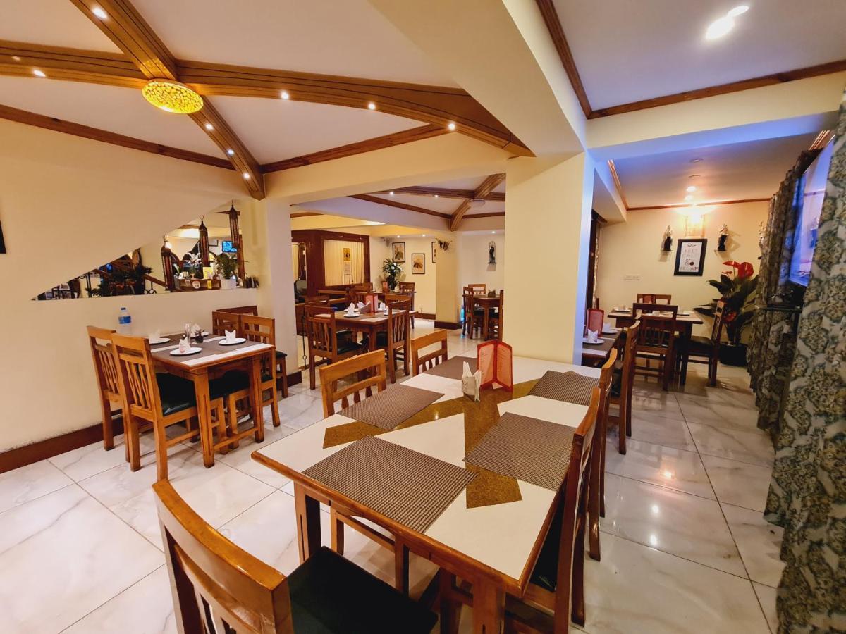 Hotel Omega Residency