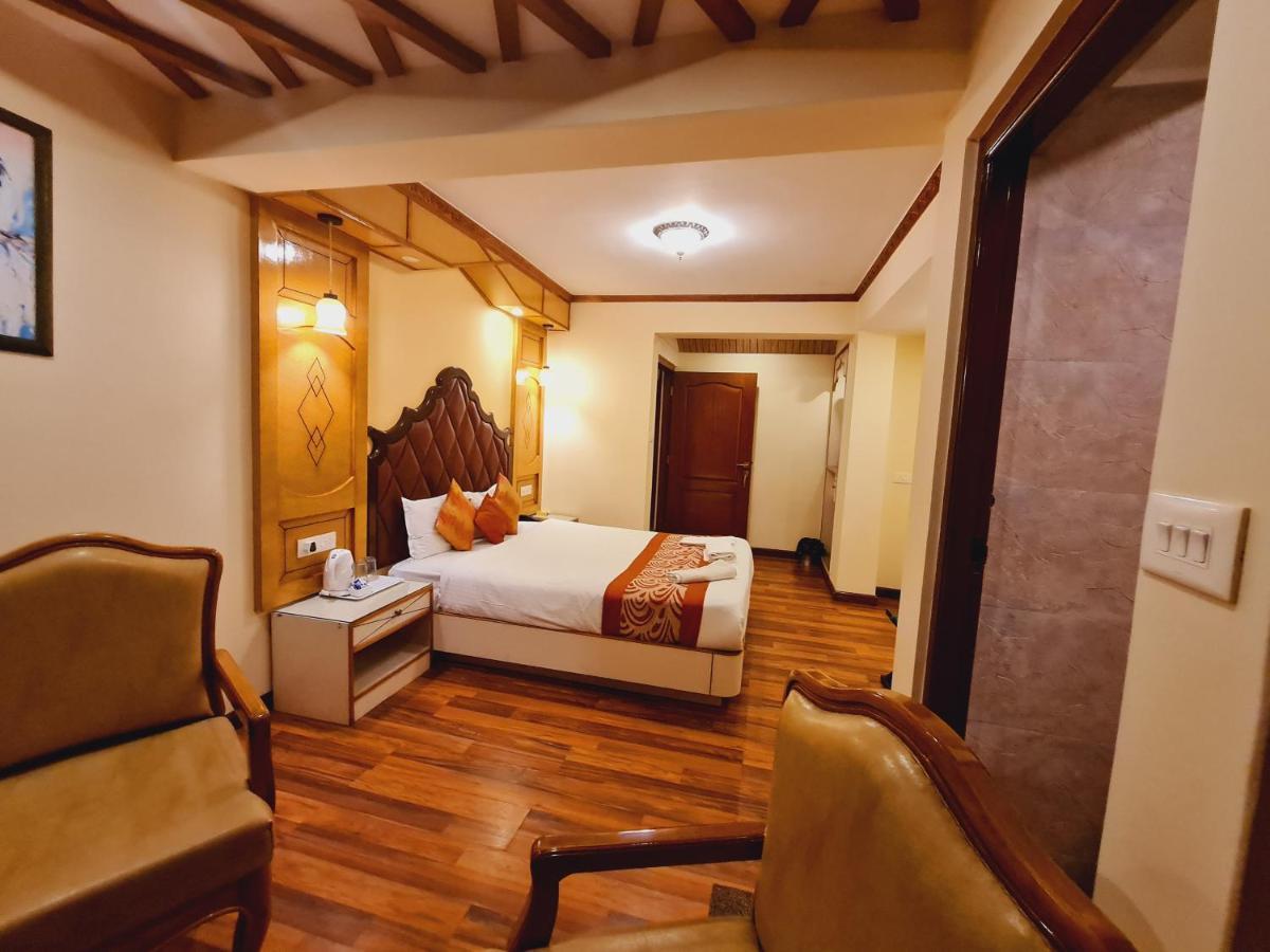 Omega Residency Hotel 2*