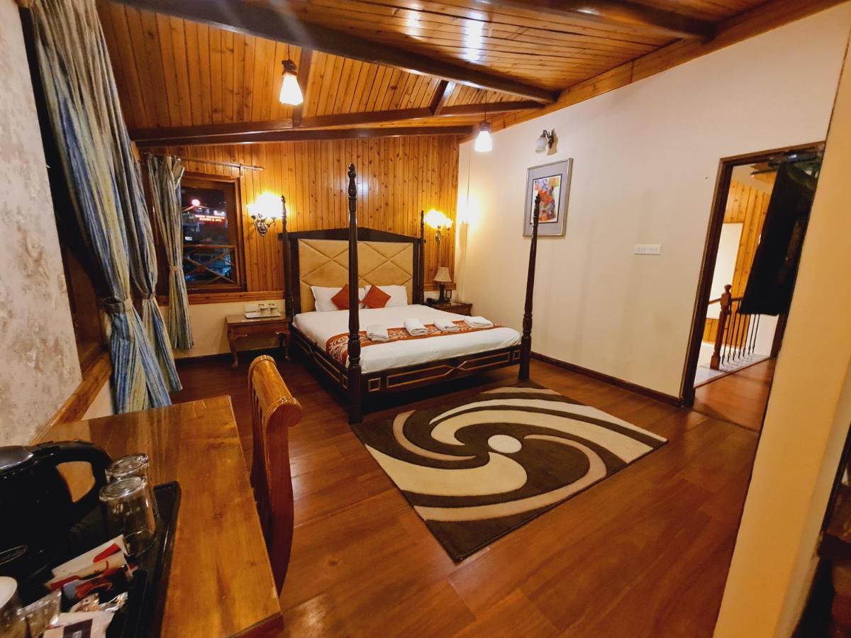Hotel Omega Residency
