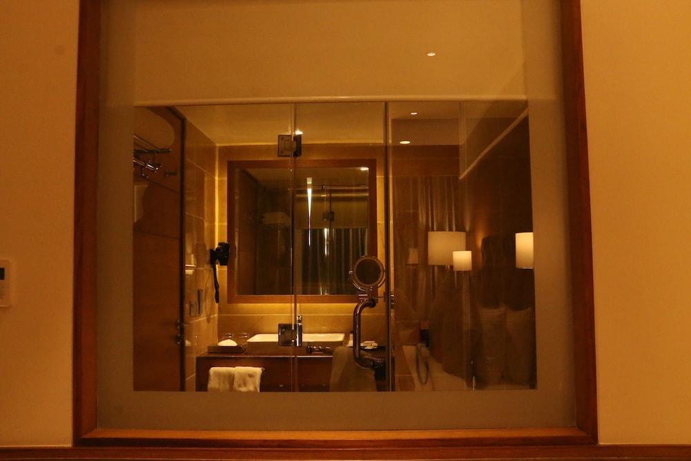 Ramada By Wyndham Darjeeling 4*