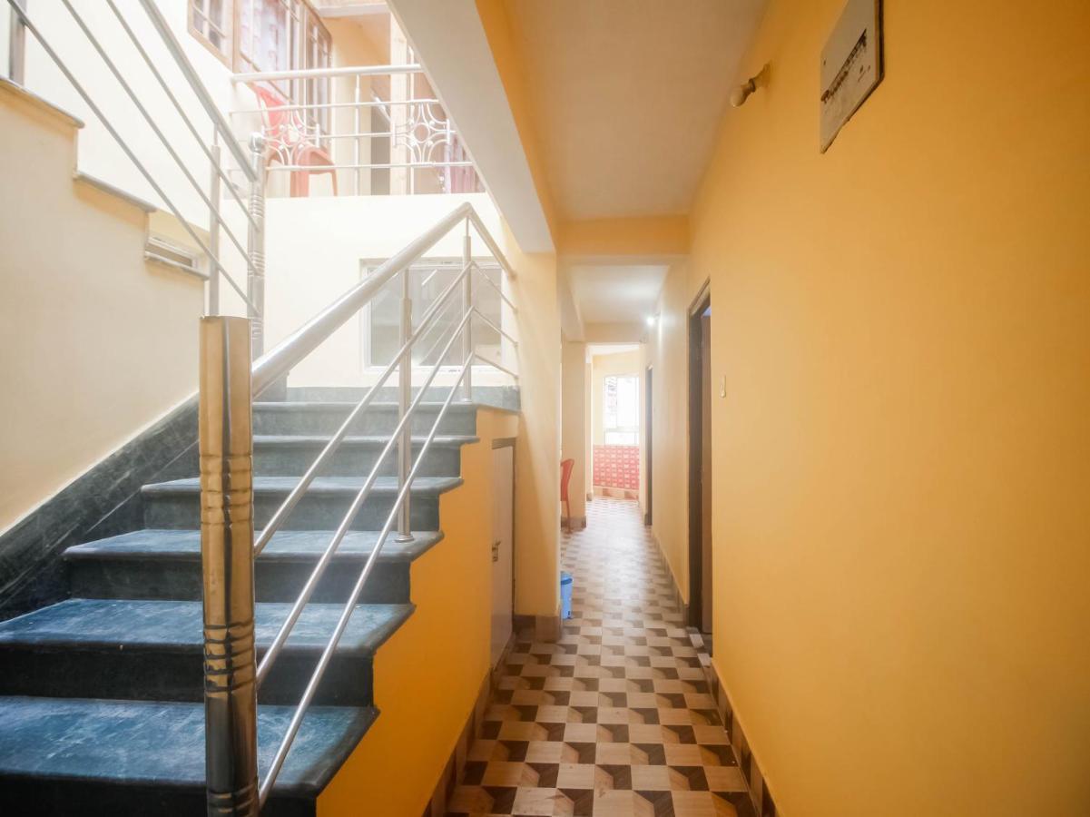 Oyo 79616 Mayur Hotel