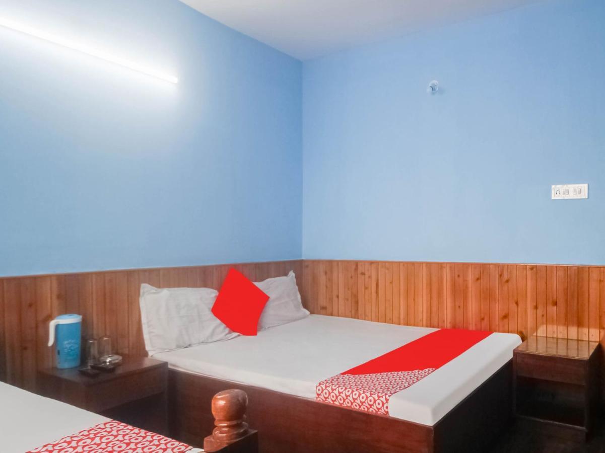 Oyo 79616 Mayur Hotel